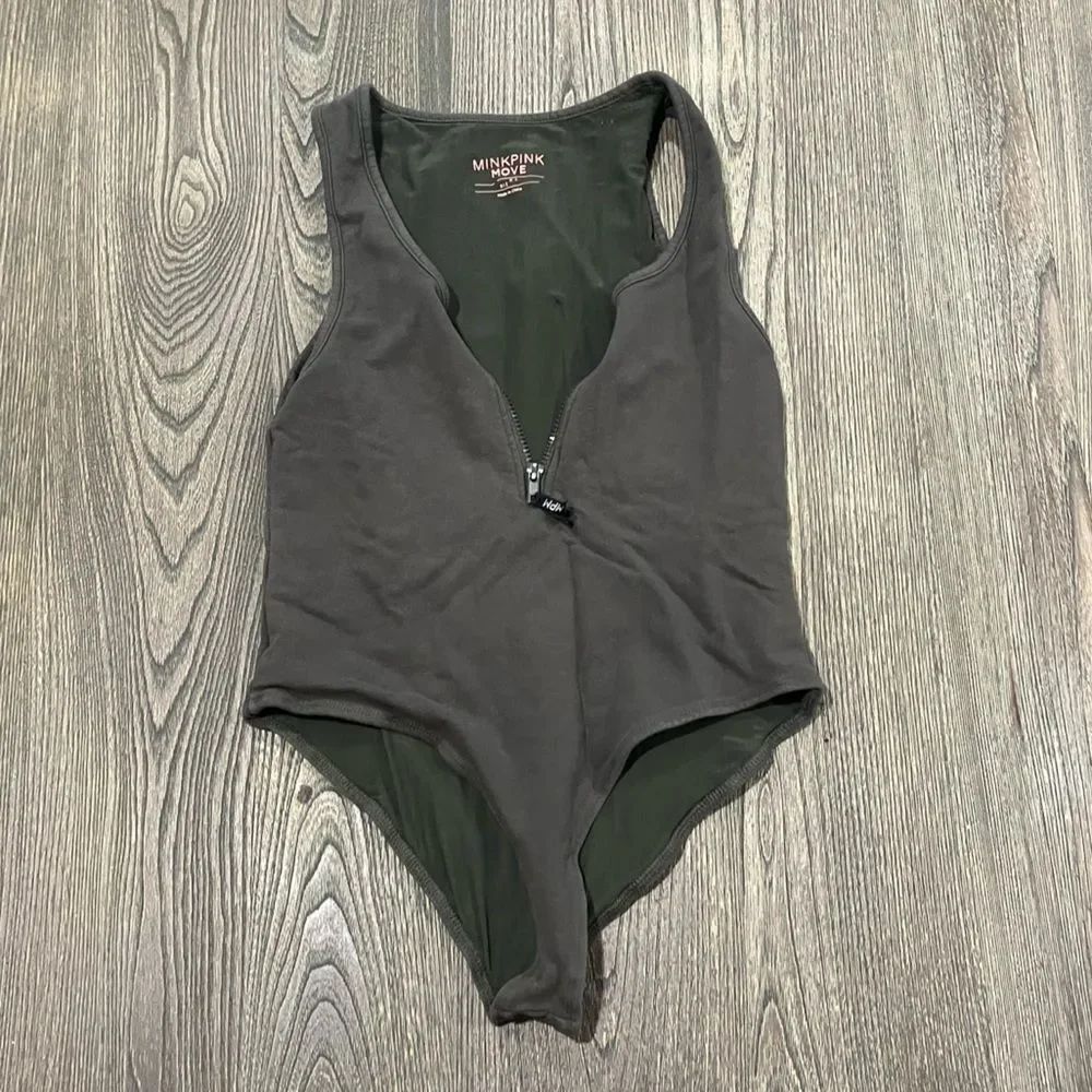 Minkpink Move Bodysuit Sleeveless Front Zip Athletic Stretch Olive Green Large